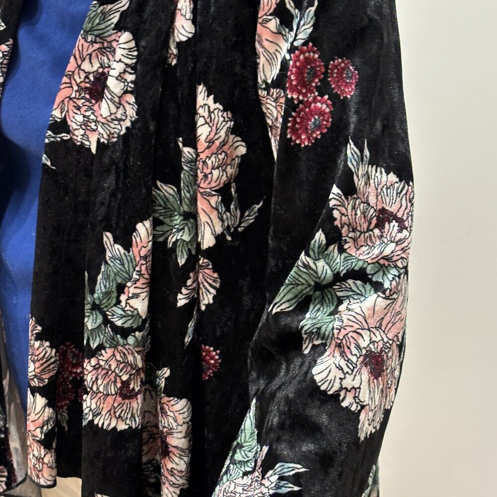 🎁 Sale! 🎁 Velvet open-front unstructured jacket, floral, one size